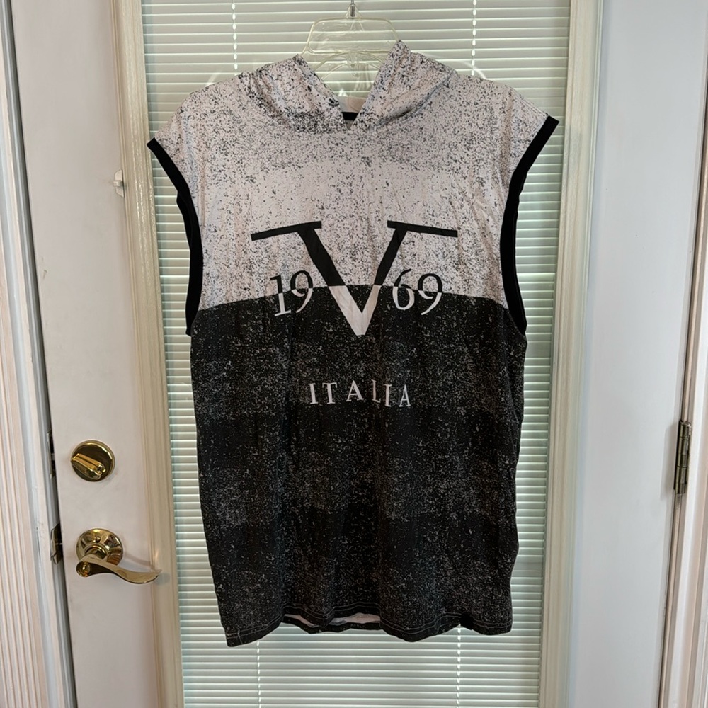 19V69 Italian Men’s Hooded Tank Top Size XL